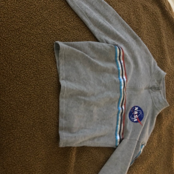Long sleeve crop top with nasa sign - Picture 1 of 4